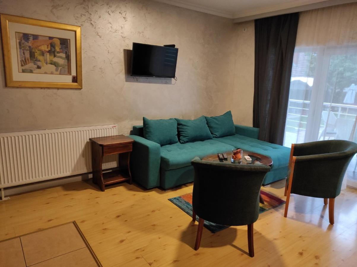Vila Mila Riverside Apartments Смедерево Экстерьер фото