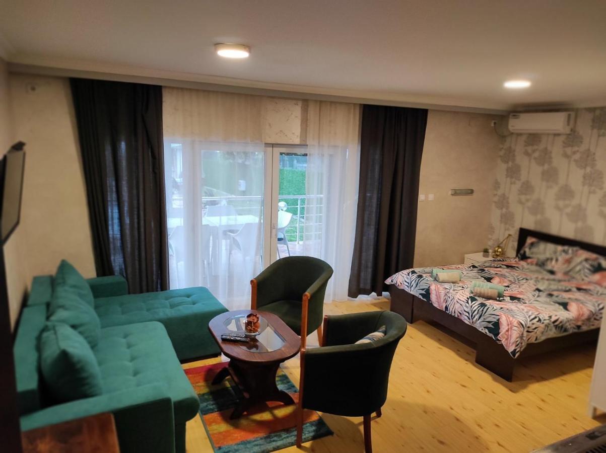 Vila Mila Riverside Apartments Смедерево Экстерьер фото