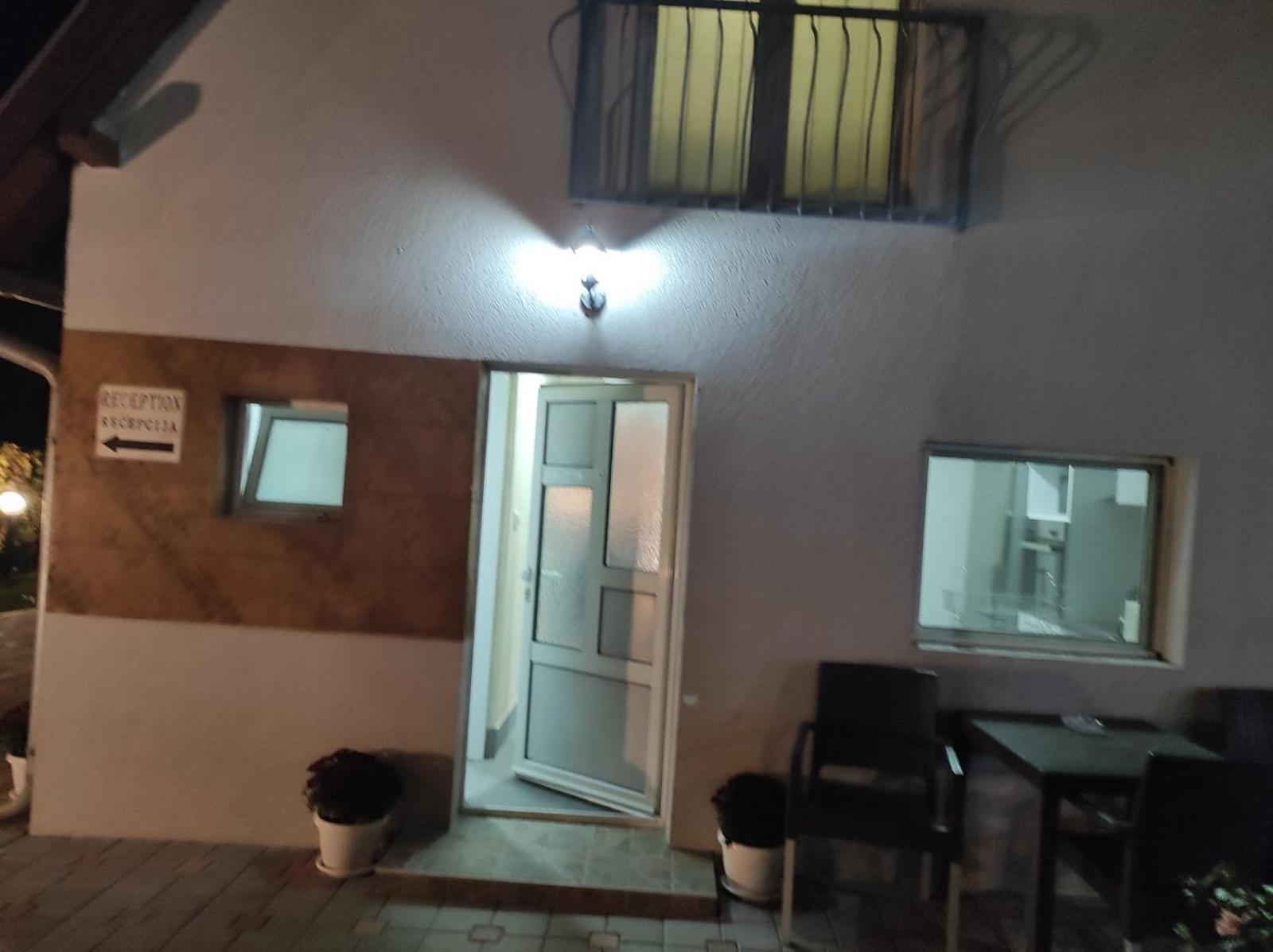 Vila Mila Riverside Apartments Смедерево Номер фото